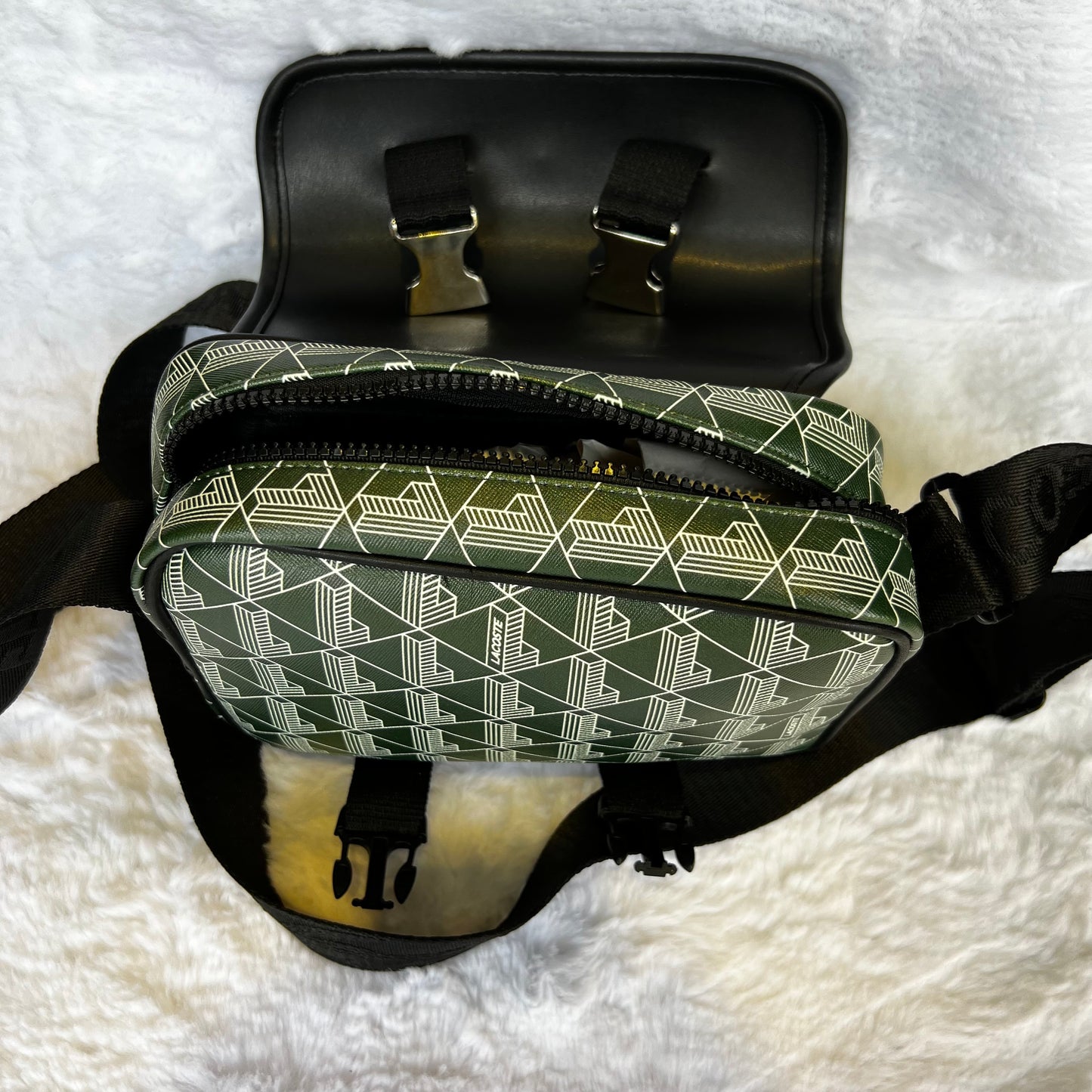 SACOUCHE LACOSTE MONOGRAMME