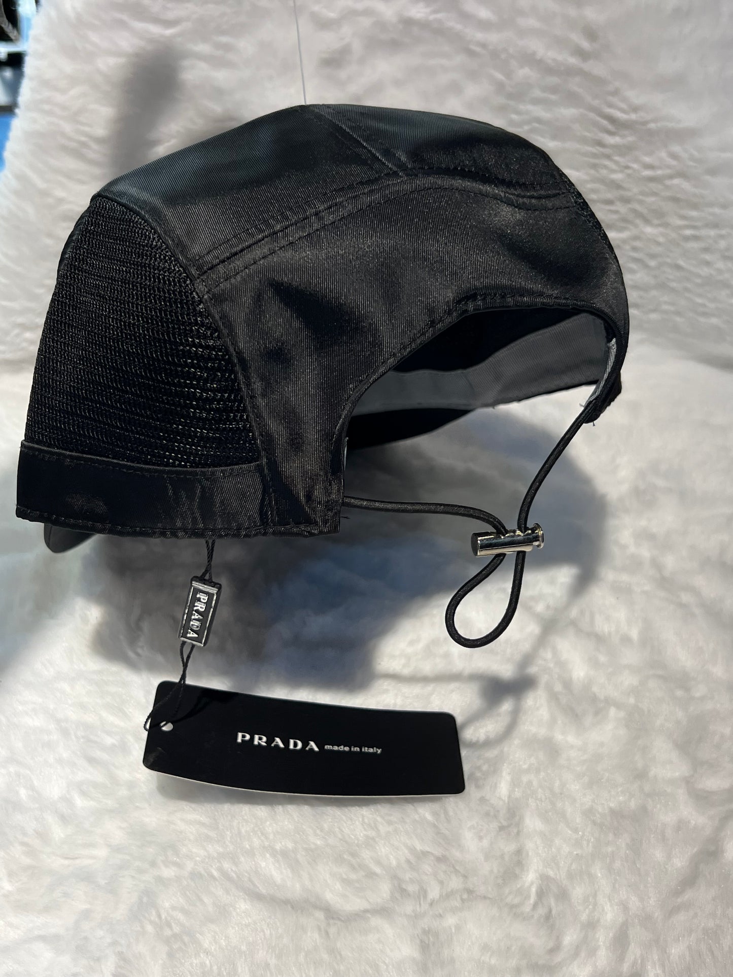 Casquette Prada nouvelle génération آخر إصدار