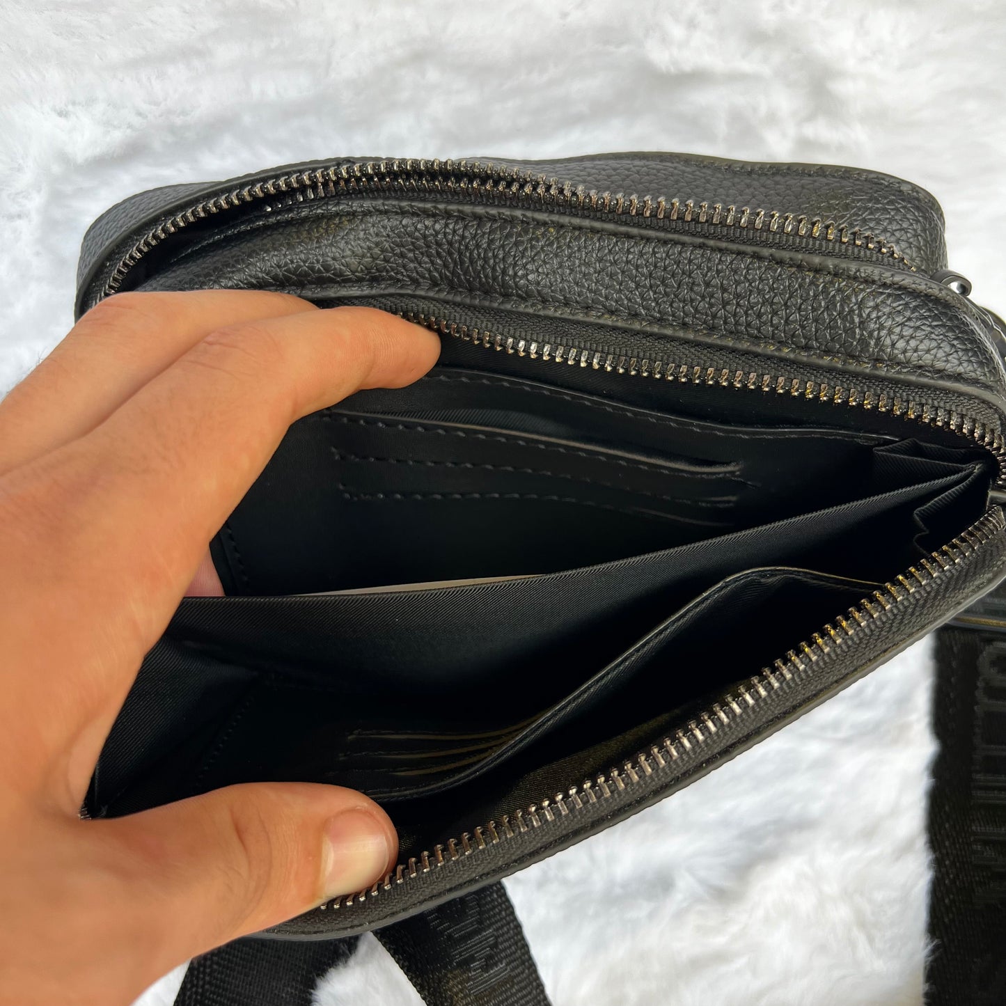 SACOUCHE LOUIS VUITTON BOX AVEC BOÎTE