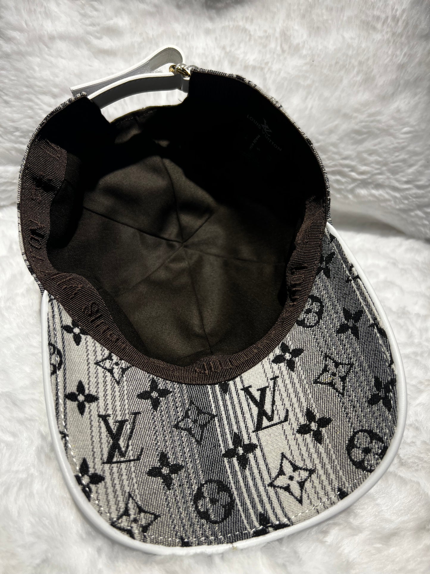 Casquette Louis Vuitton super good 🎗️