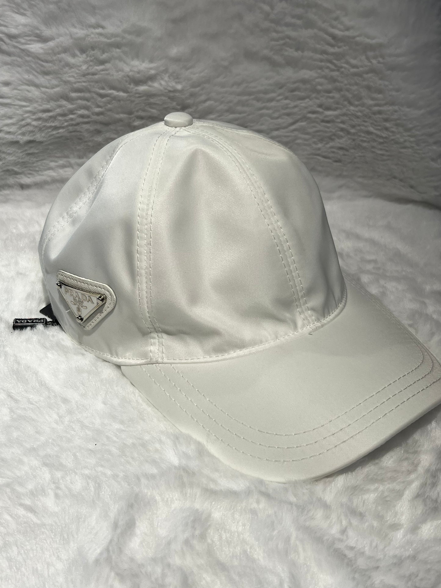 Casquette Prada 5 couleurs 5ألوان super good