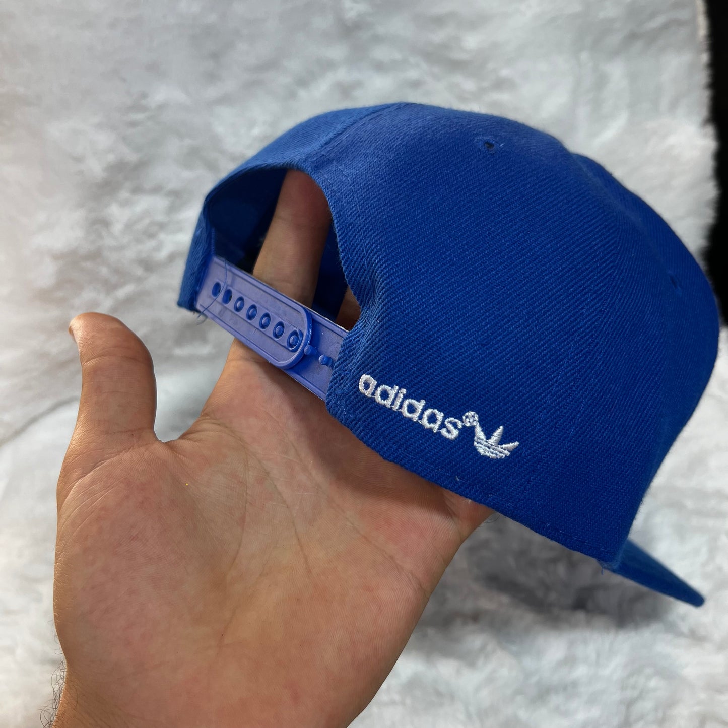 Casquette plate forme
