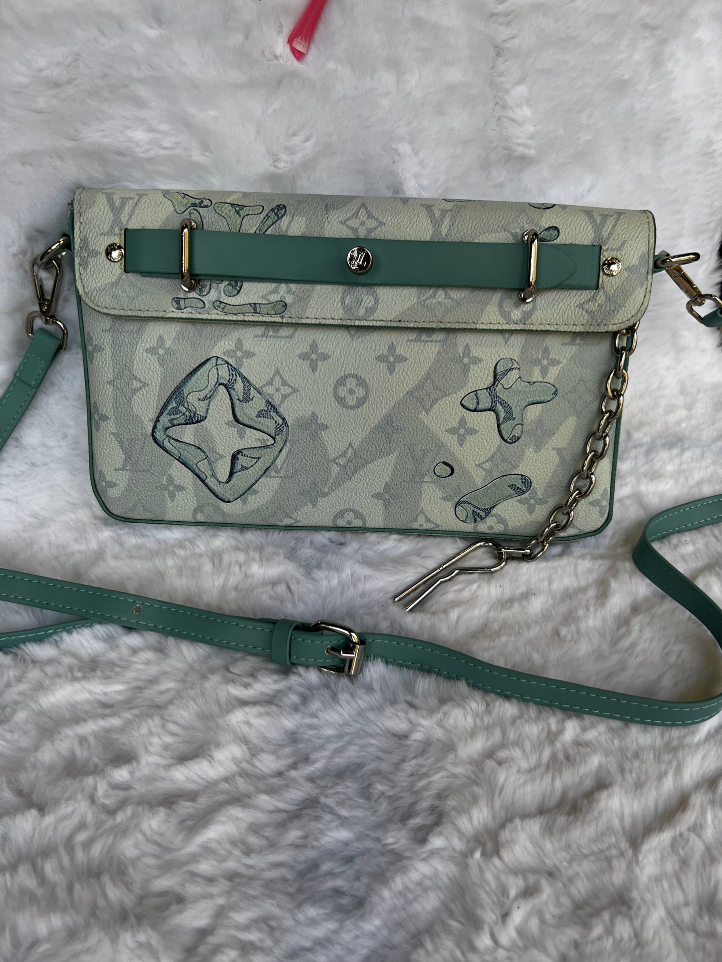 SACOUCHE LOUIS VIITTON SUPER GOOD