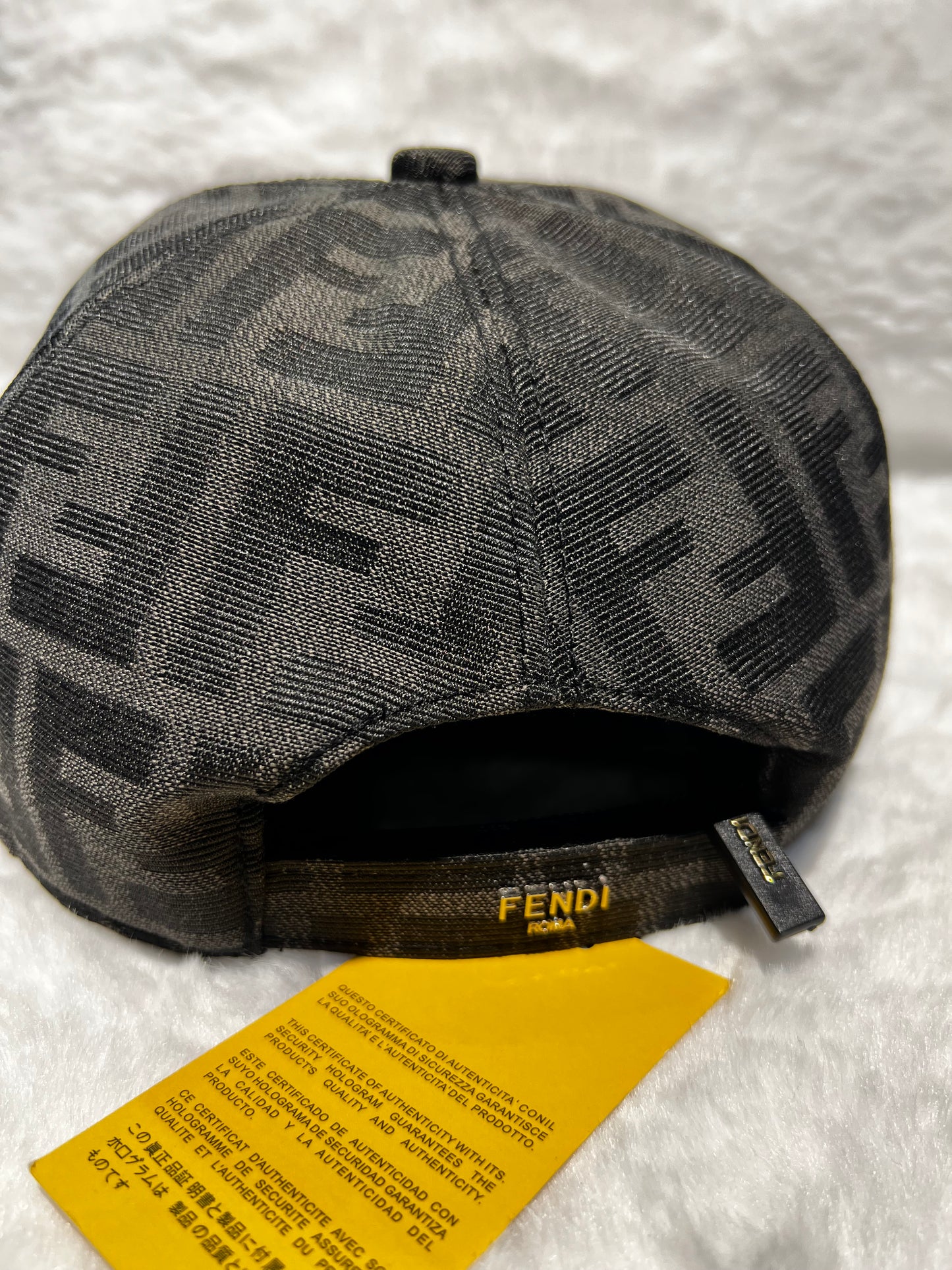 Casquette FENDI TRIPLE AAA